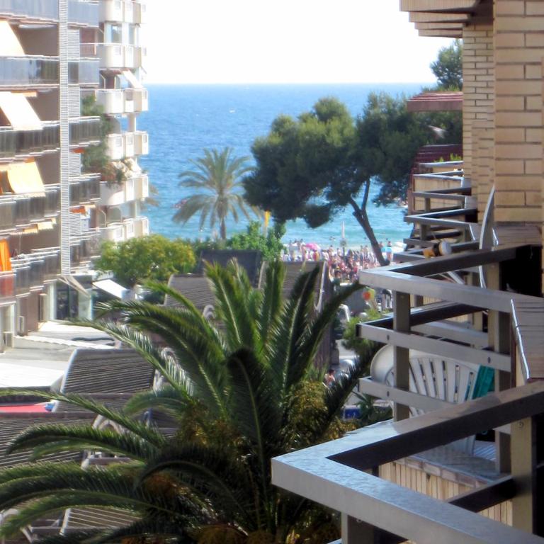 Rentalmar Azahar - Two-Bedroom Apartment (6 Adults) - 2