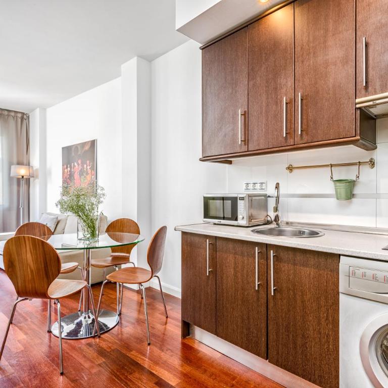 Apartamentos Victoria Premium - One-Bedroom Apartment - 4