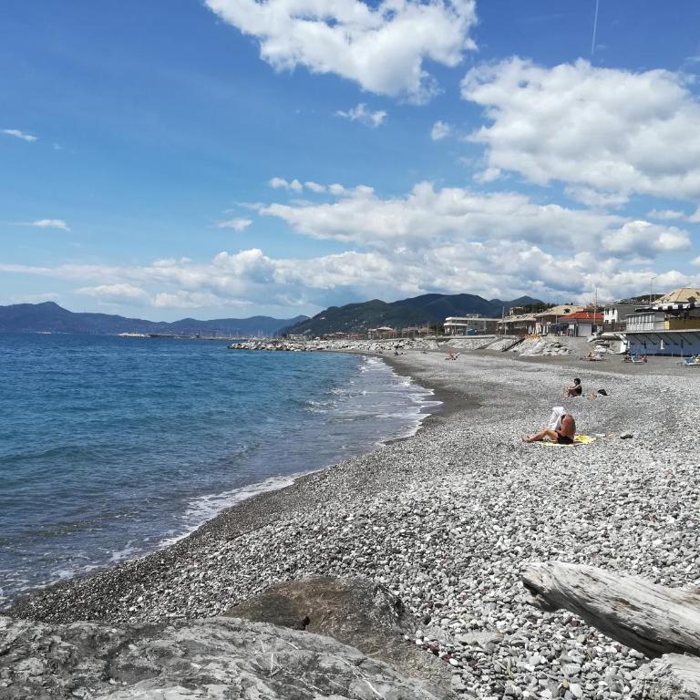 Best Lavagna Apartment - Appartamento con 2 Camere da Letto - 4