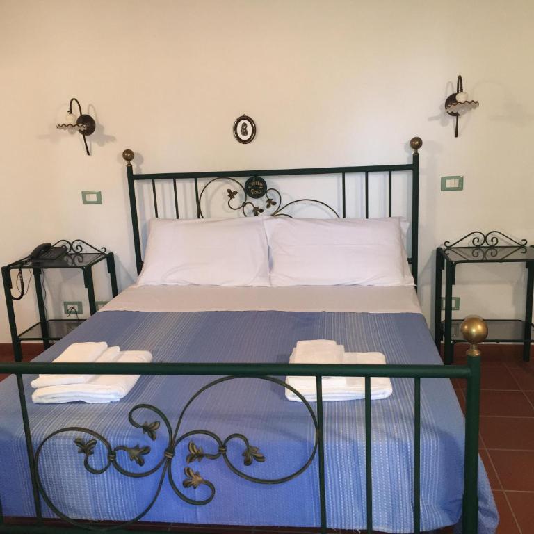 Agriturismo Villa Gaia - Camera Matrimoniale con Vista Montagna - 5