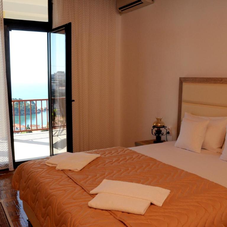 Guest House Smajlaga - Triple Room with Sea View - 5