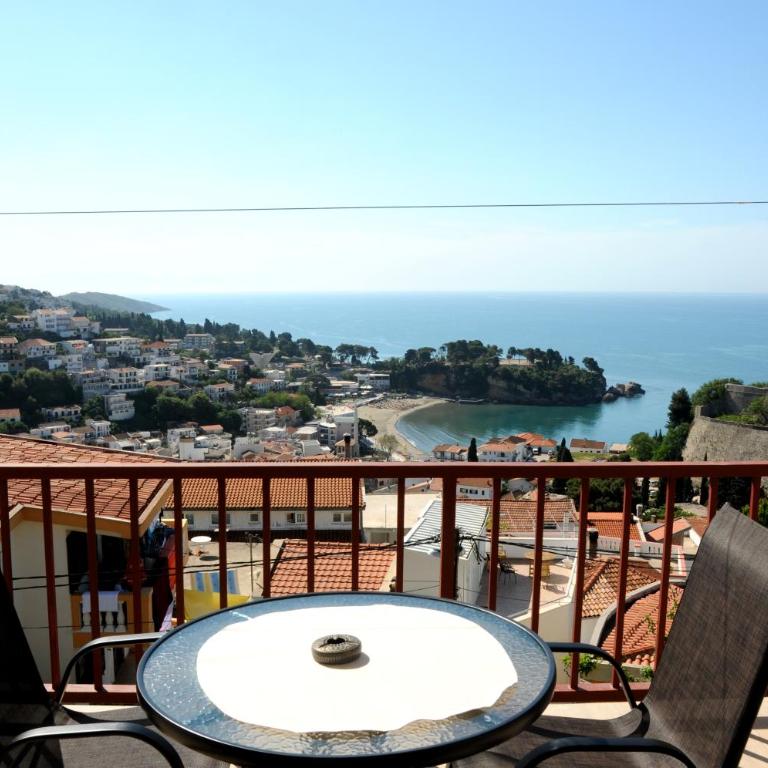 Guest House Smajlaga - Triple Room with Sea View - 1