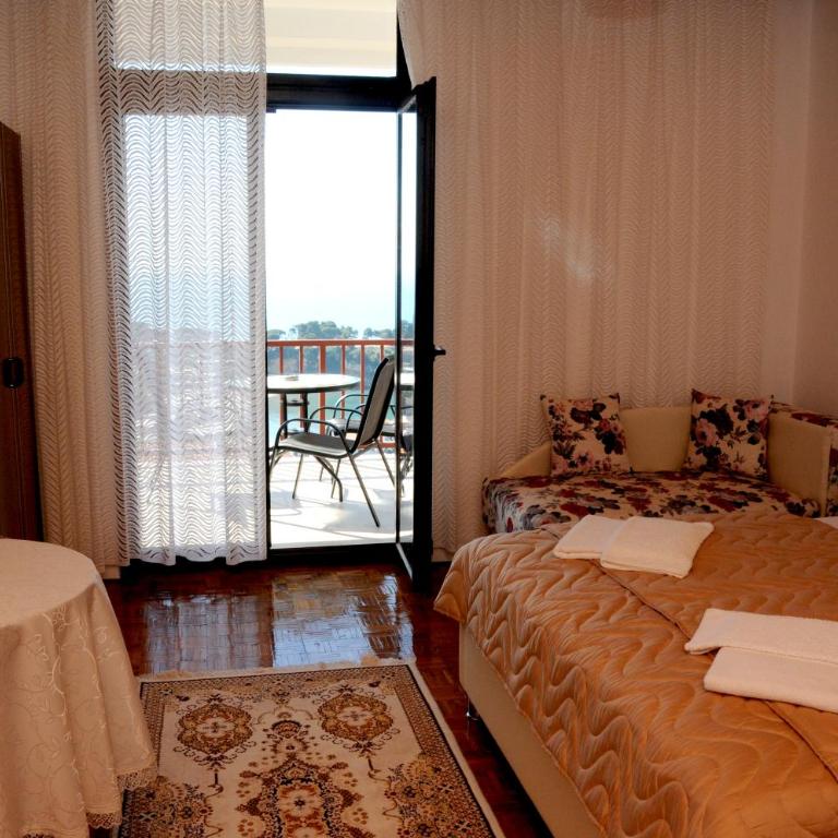 Guest House Smajlaga - Triple Room with Sea View - 6