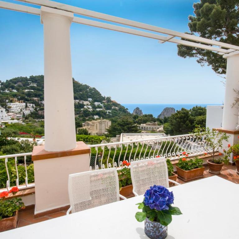 Carthusia Suites - Appartamento con 2 Camere da Letto e Terrazza - 1