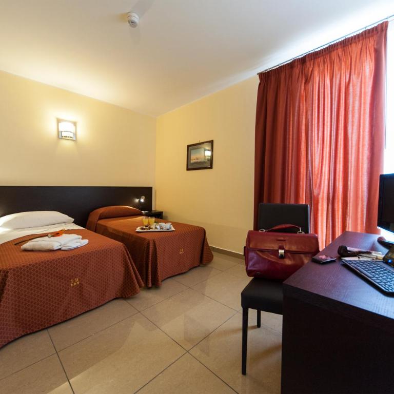 Hotel Tiempo - Camera Doppia con Letti Singoli - 3