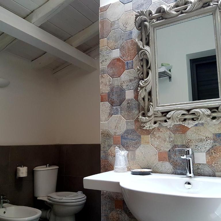 Etna Suite Group - Deluxe Suite with Spa Bath - 9