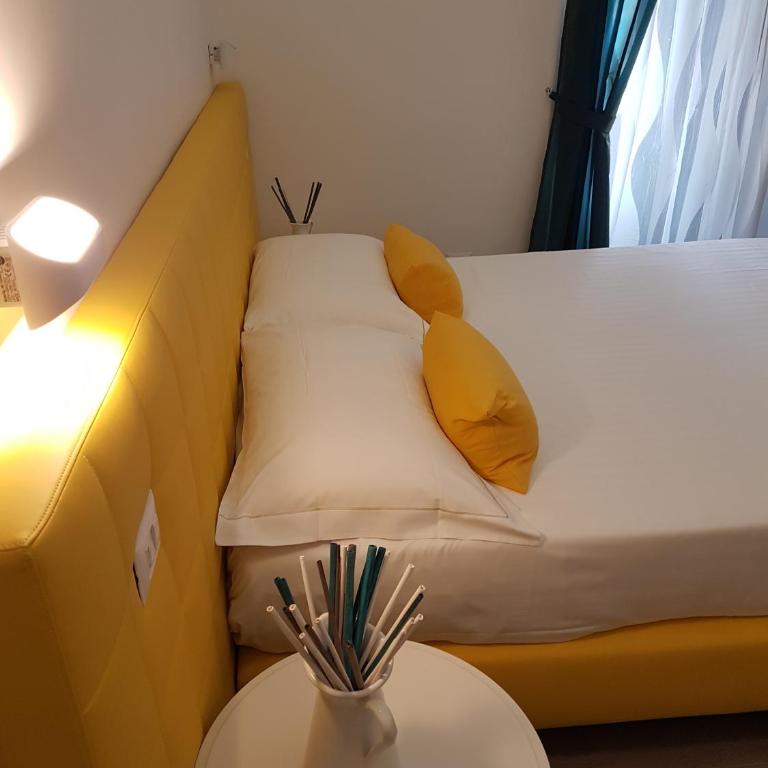 Etna Suite Group - Triple Room with Balcony - 7