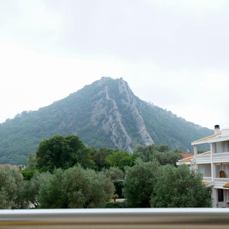 Apart Forte Roses Montenegro KO Buljarica - Two-Bedroom Apartment - 2