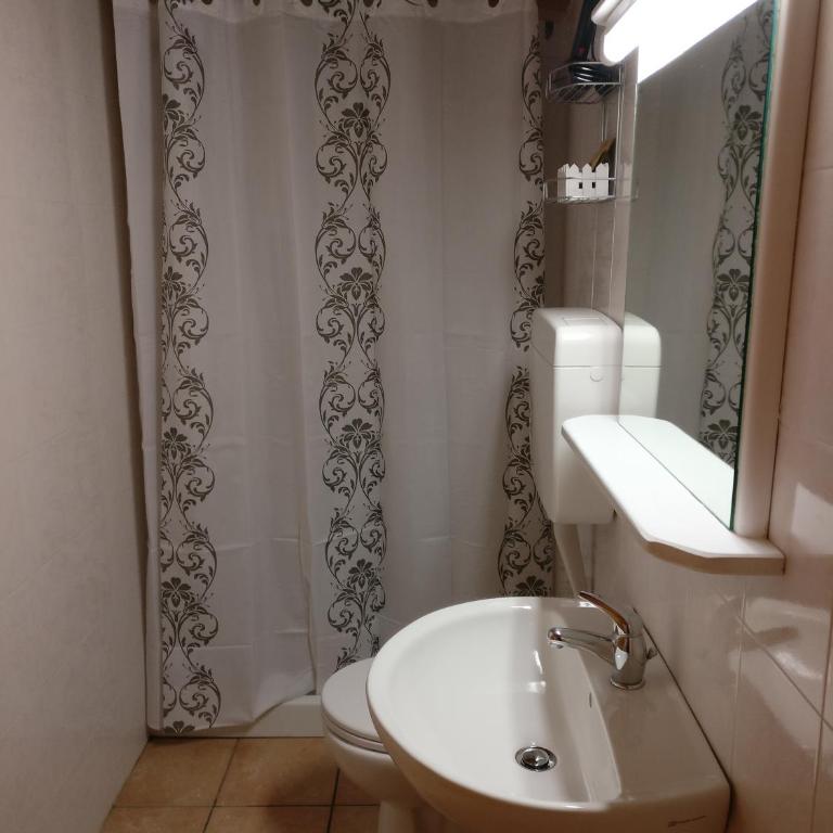 Albergo Garnì Casa del Lago - Habitación Doble con balcón - 4