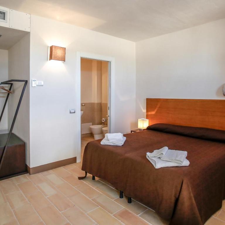 Agriturismo Le Chiuse di Guadagna - Camera Matrimoniale/Doppia con Letti Singoli - 1