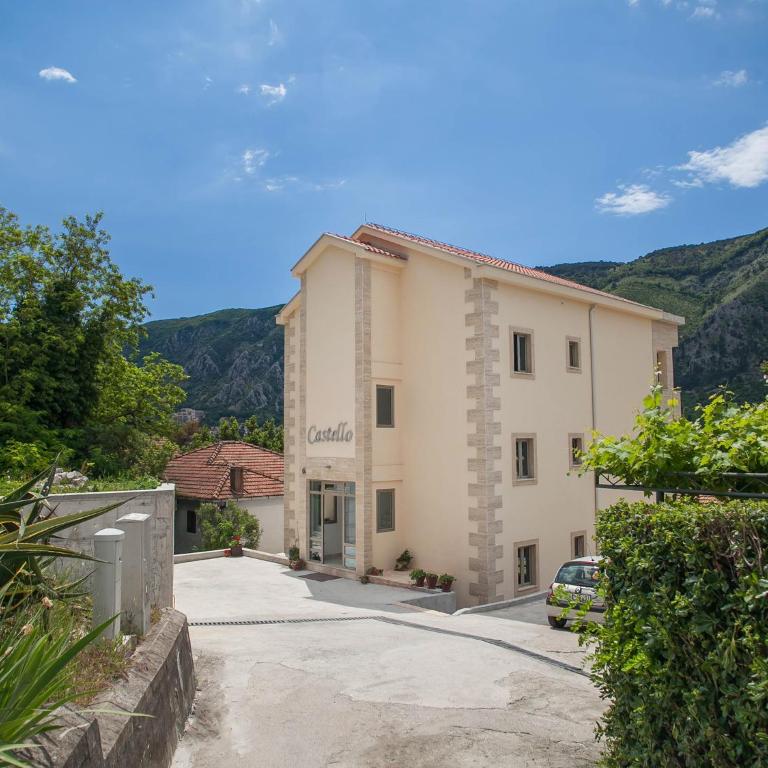 Apartments Castello - Luxury One Bedroom Apartment - 17