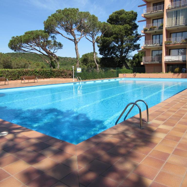 Los Pinos Apartament per 4 persones amb piscina comunitària a l'urbanització Los Pinos - Apartamento con vistas a las montañas - 12