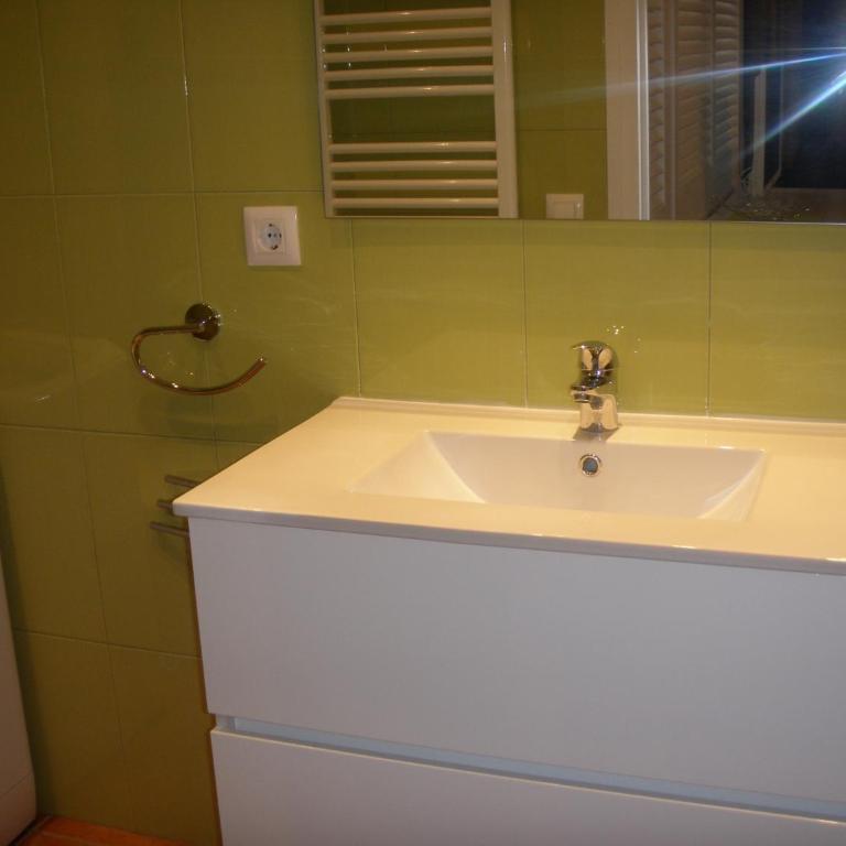 Los Pinos Apartament per 4 persones amb piscina comunitària a l'urbanització Los Pinos - Apartamento con vistas a las montañas - 17