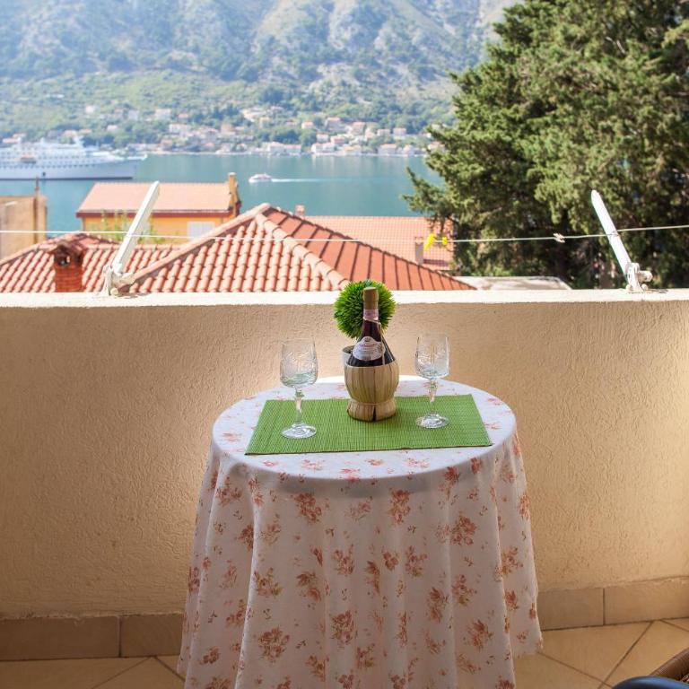 Apartments & Rooms Jelka - Double Room with Balcony - 5