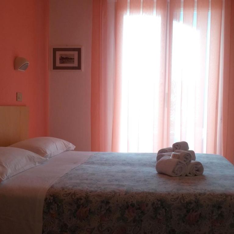 Hotel Rosalba - Deluxe Double Room with Balcony - 2