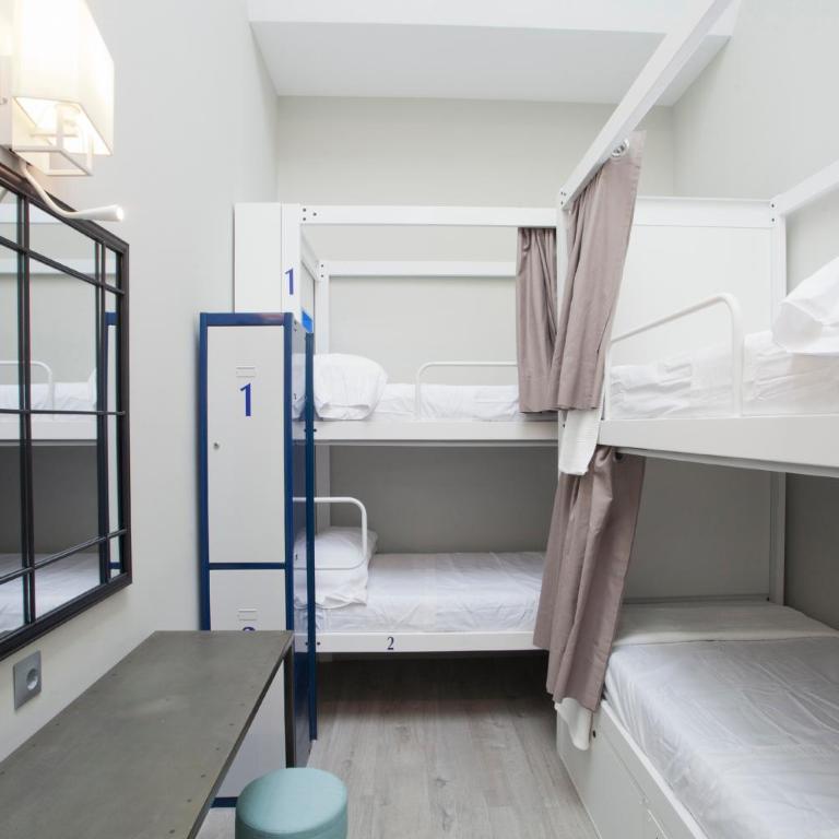 Malaga Stop Hostel AB - Cama en habitación compartida mixta de 6 camas - 7
