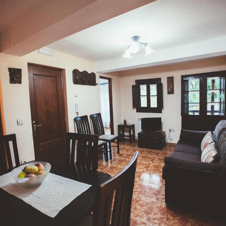 El Requexu, apartamentos a 900 m de la playa de Poo AR-0474-AS - Three-Bedroom Apartment (4-6 Adults) - 12