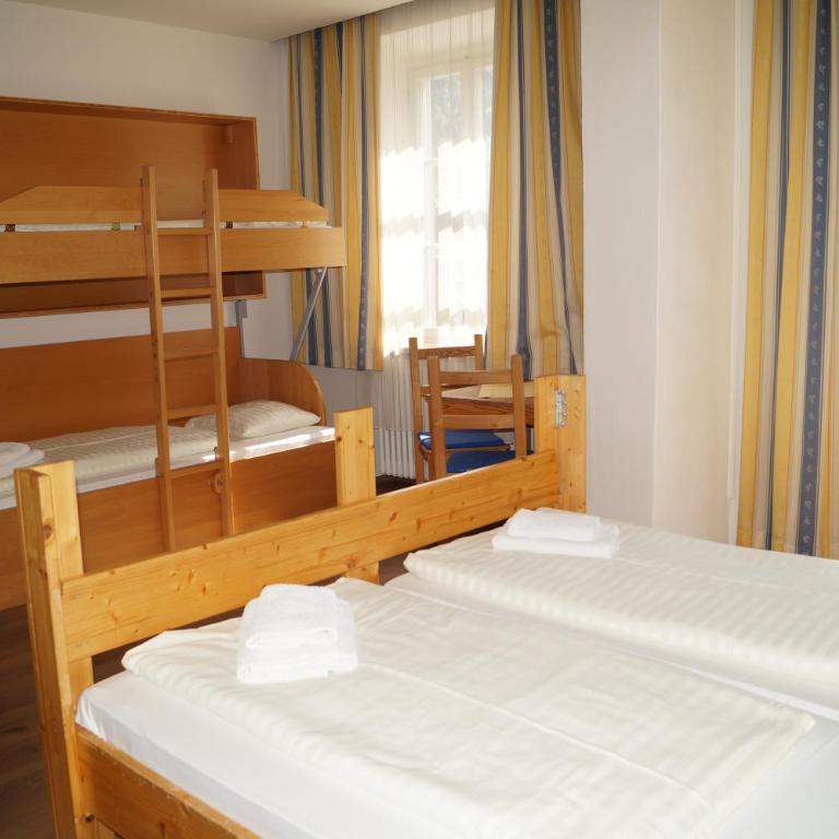 Hotel YOUHEY am Wolfgangsee - Classic Family Room - 2
