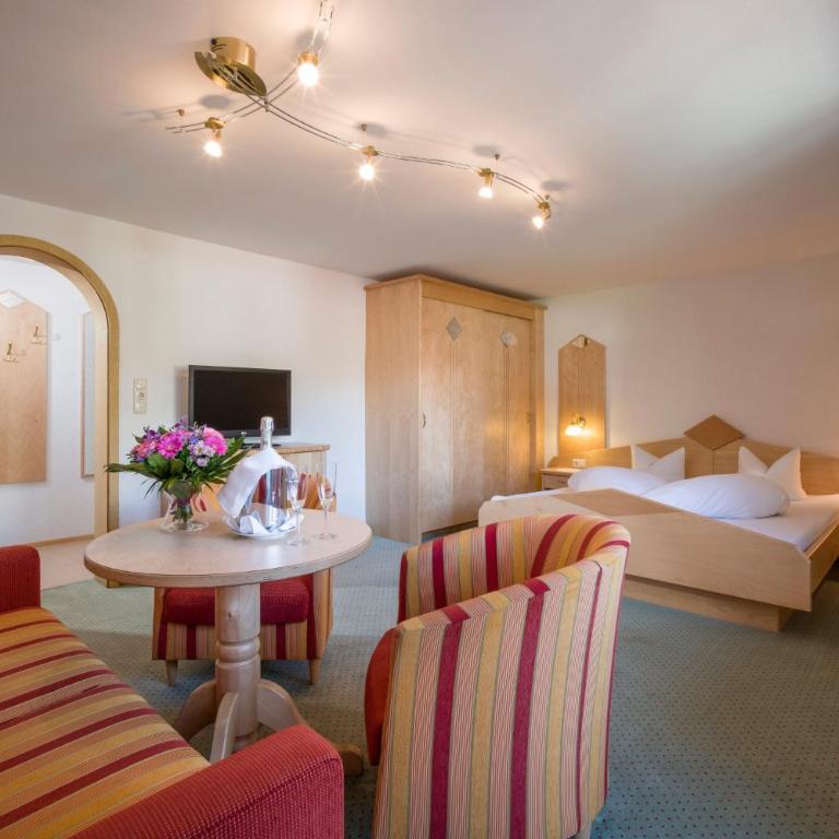 Hotel Enzian - Comfort Doppelzimmer - 8