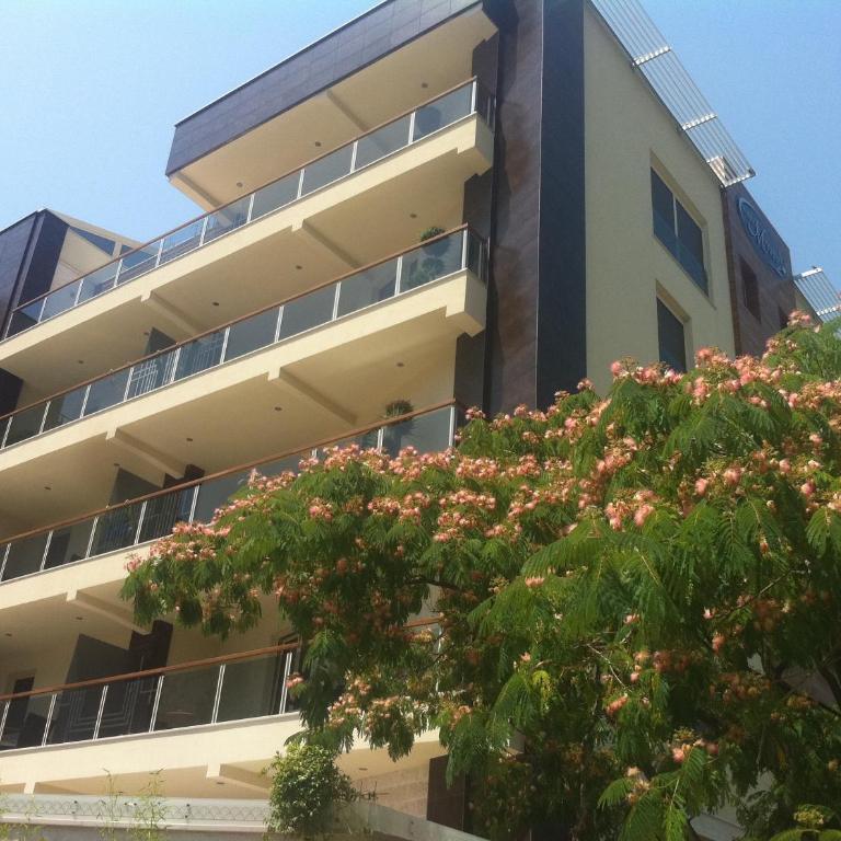 Apartments M Palace - Komfor Apartman sa 2 Spavaće Sobe i Delimičnim Pogledom na More - 6
