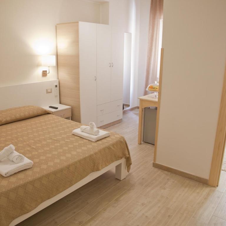 Arcadia - Camera Matrimoniale con Bagno Privato - 17