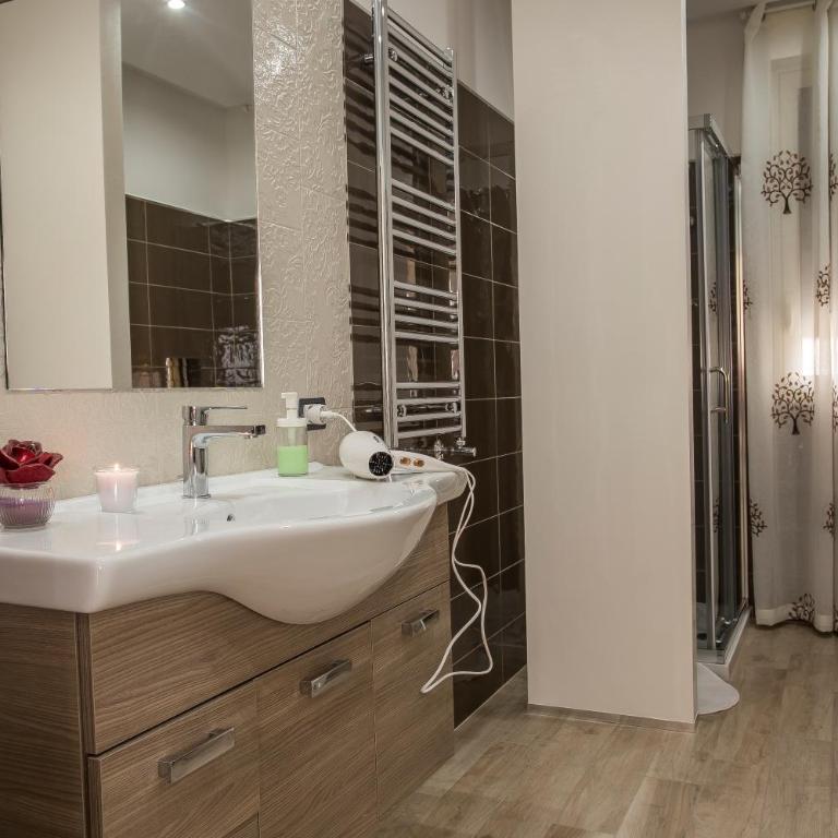 House Etna View - Appartamento con 3 Camere da Letto e Vista Mare - 14