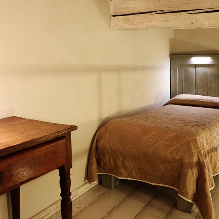 B&B Locanda Il Salimbecco - Camera Matrimoniale con Bagno Privato - 1