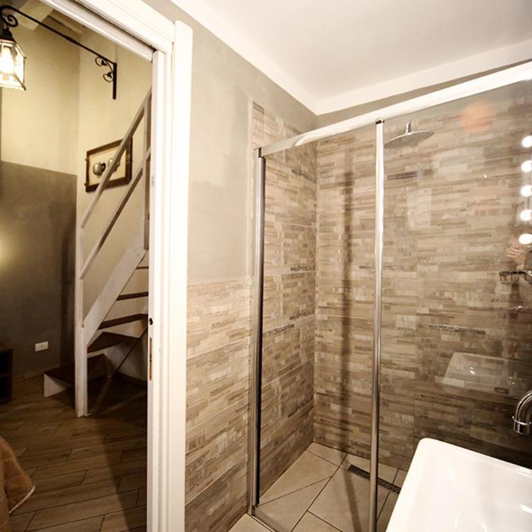 B&B Locanda Il Salimbecco - Camera Matrimoniale con Bagno Privato - 5