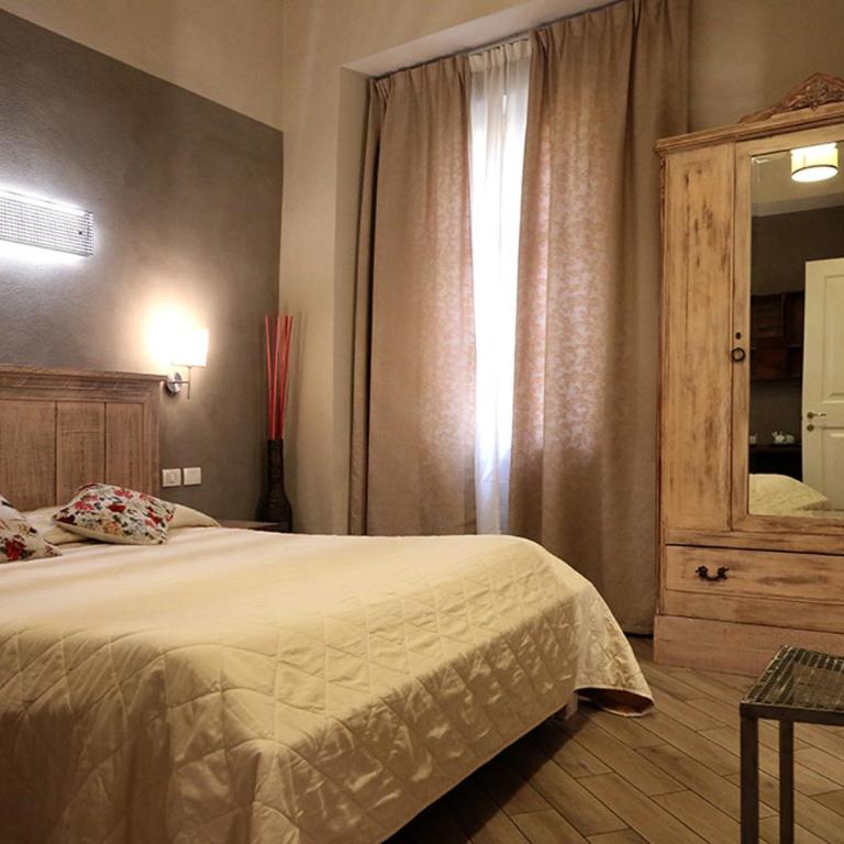 B&B Locanda Il Salimbecco - Camera Matrimoniale con Bagno Privato - 1