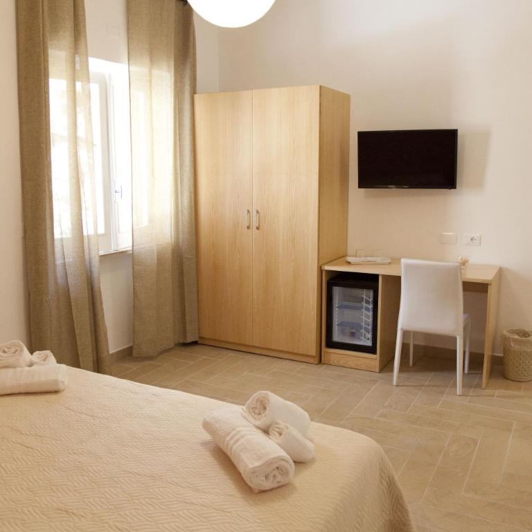 Donna Rosa Accommodation - Ampia Camera Matrimoniale - 7