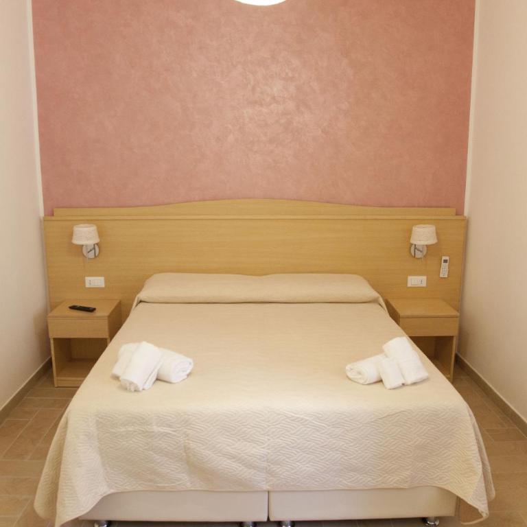 Donna Rosa Accommodation - Ampia Camera Matrimoniale - 6