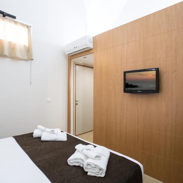Palazzo Perla - Camera Matrimoniale con Bagno Privato - 1