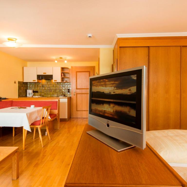 Appartements Monuth - Studio with Balcony - 6
