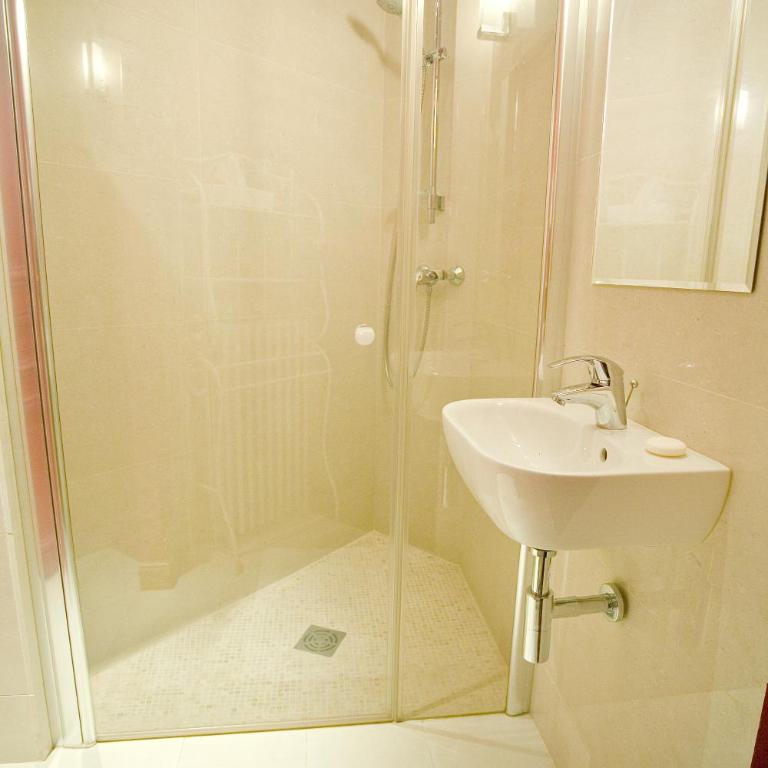 Le85 Paris - Chambre Double Deluxe avec Balcon - 4
