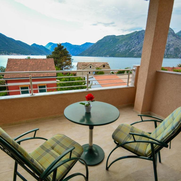 Bocche di Cattaro Apartments - One-Bedroom Apartment with Terrace and Sea View - 46