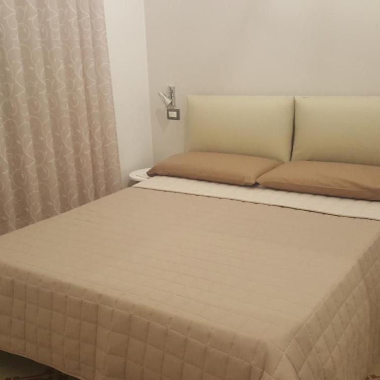 Matera Guest House - Camera Matrimoniale Deluxe con Balcone - 24