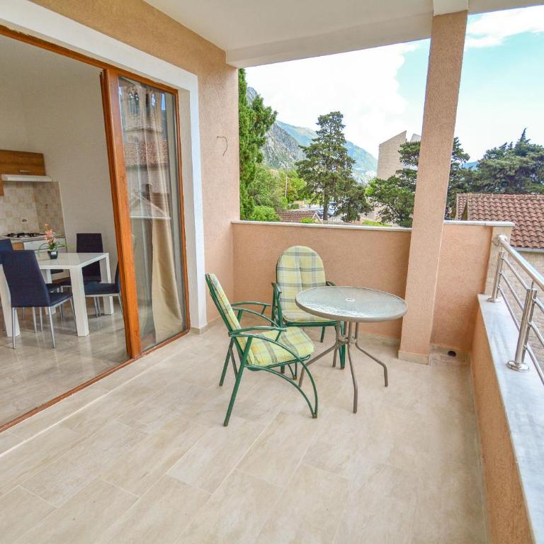 Bocche di Cattaro Apartments - One-Bedroom Apartment with Terrace and Sea View - 37