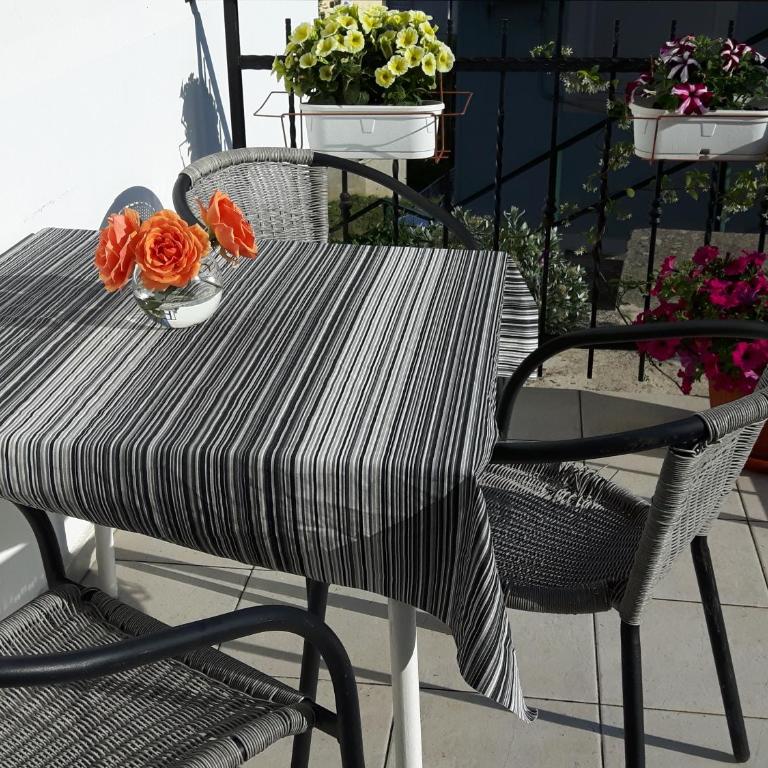 Studios Adriatic - One-Bedroom Apartment with Garden View - 2