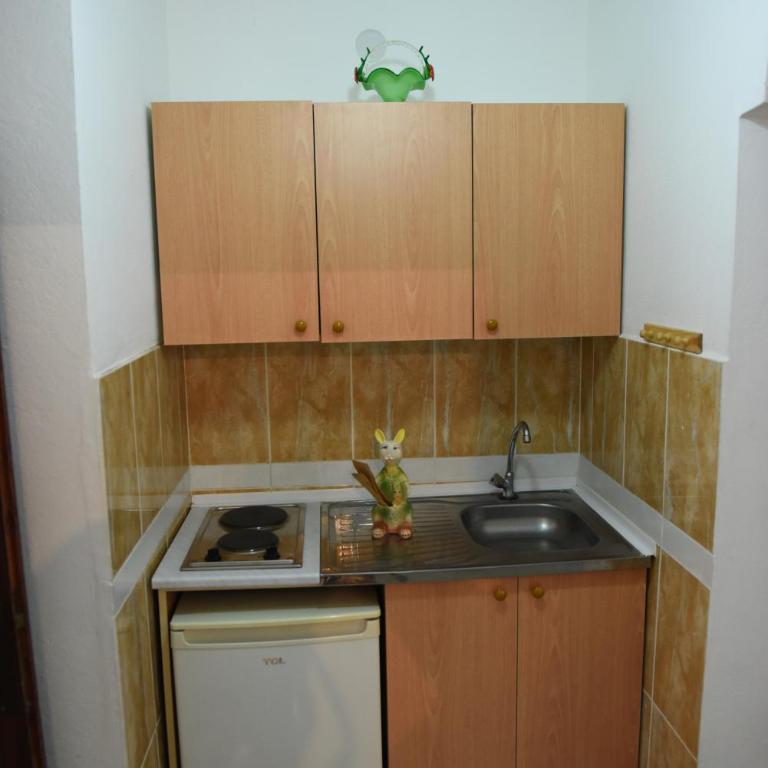 Apartments Cota Guesthouse - Deluxe Studio - 5