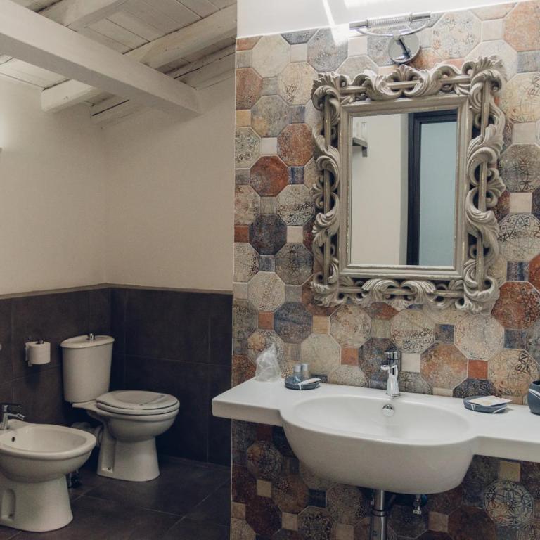 Etna Suite Group - Deluxe Suite with Spa Bath - 5