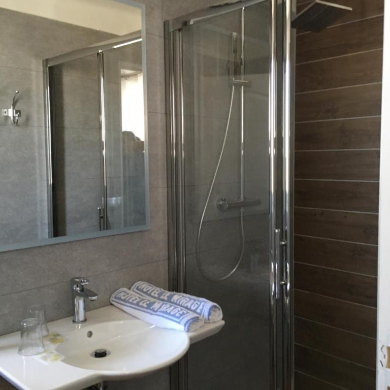 Hôtel Le Mirage - Chambre Double - 7