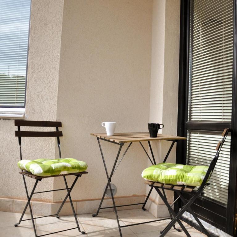 Apartmani Vidic - Apartment with Balcony - 17