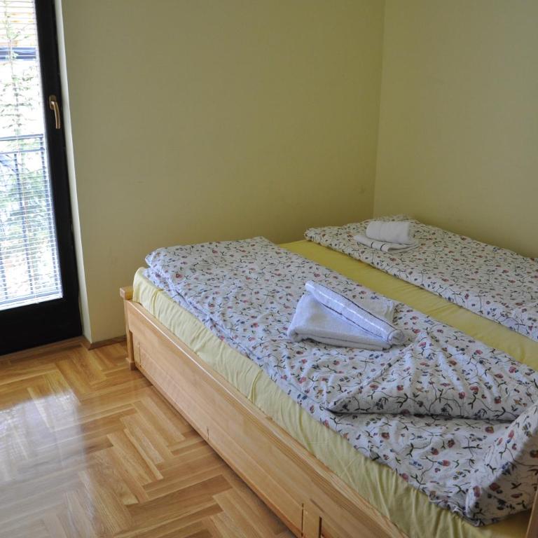 Apartmani Vidic - Apartment with Balcony - 7