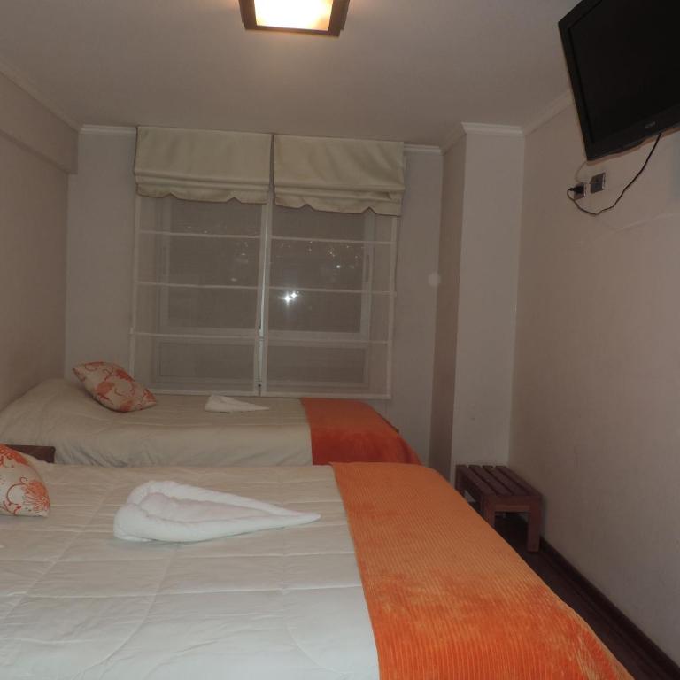 Hotel Paola Antofagasta - Double Room with Extra Bed (3 Adults) - 4