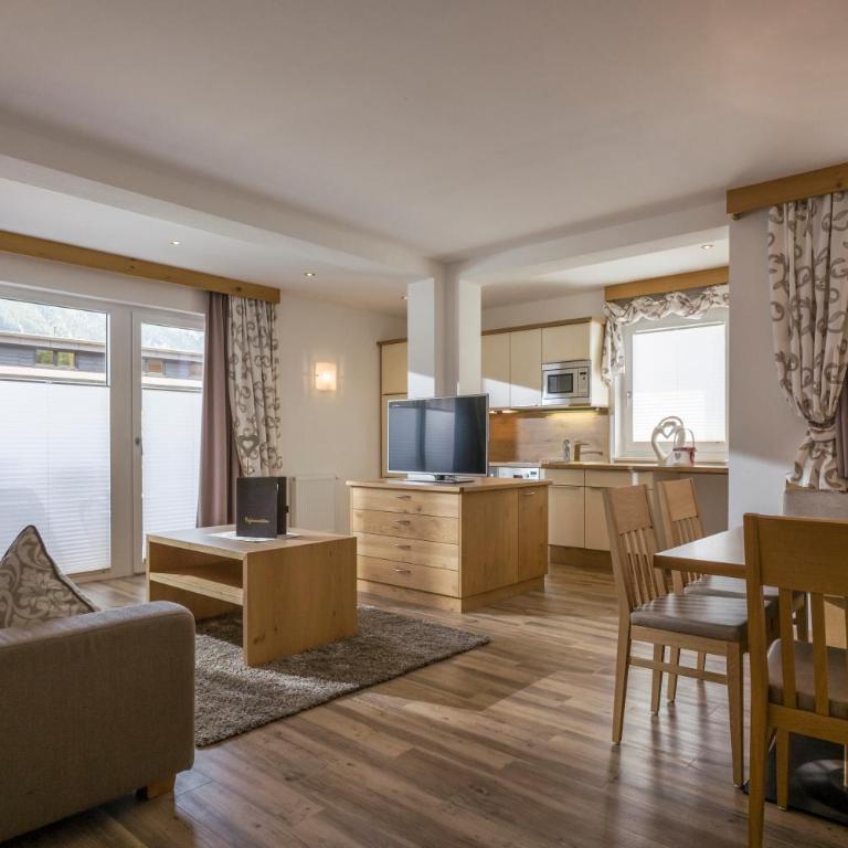 Apart Garni Montana - Appartamento Deluxe con 3 Camere da Letto e Terrazza - 17