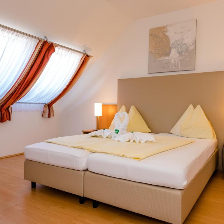 Stadthotel Schwerterbräu - Comfort Doppelzimmer - 3