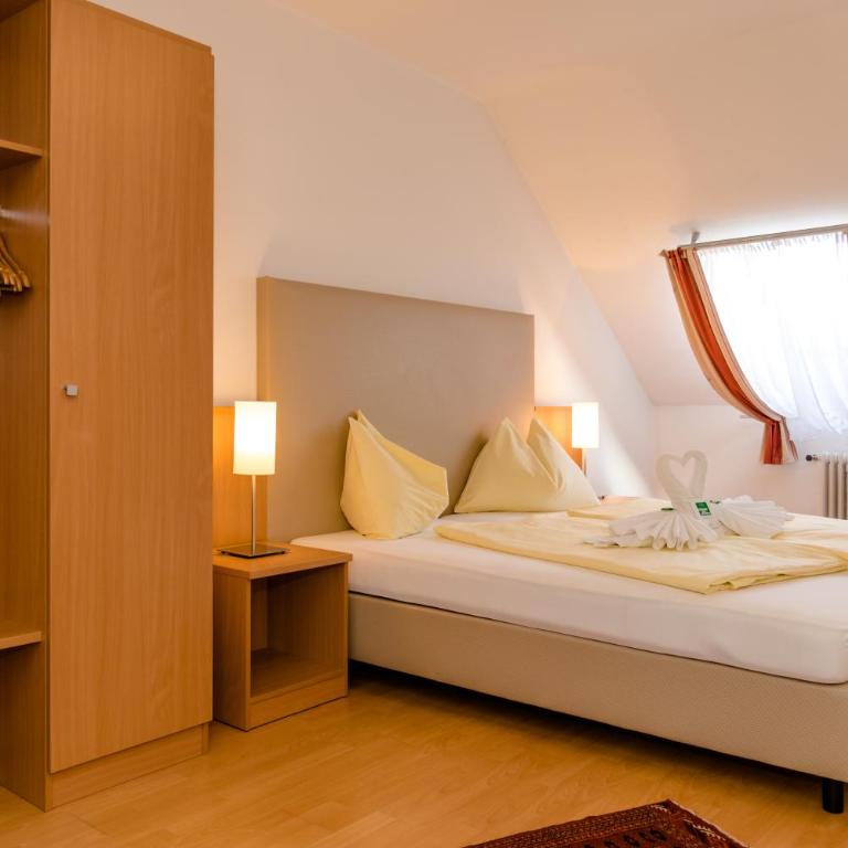 Stadthotel Schwerterbräu - Comfort Doppelzimmer - 13