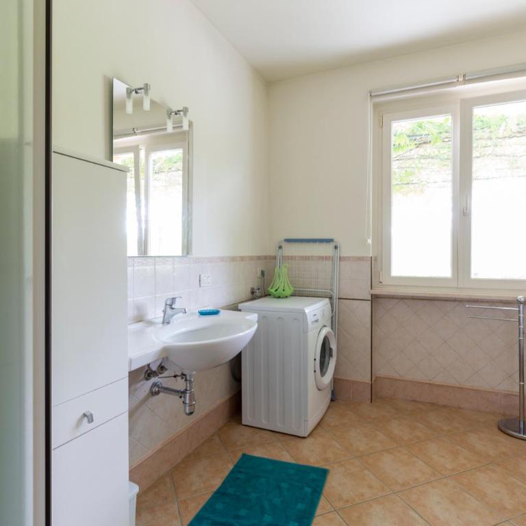 Villetta Nico Sirmione - Three-Bedroom House - 27