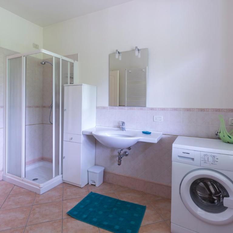 Villetta Nico Sirmione - Three-Bedroom House - 26