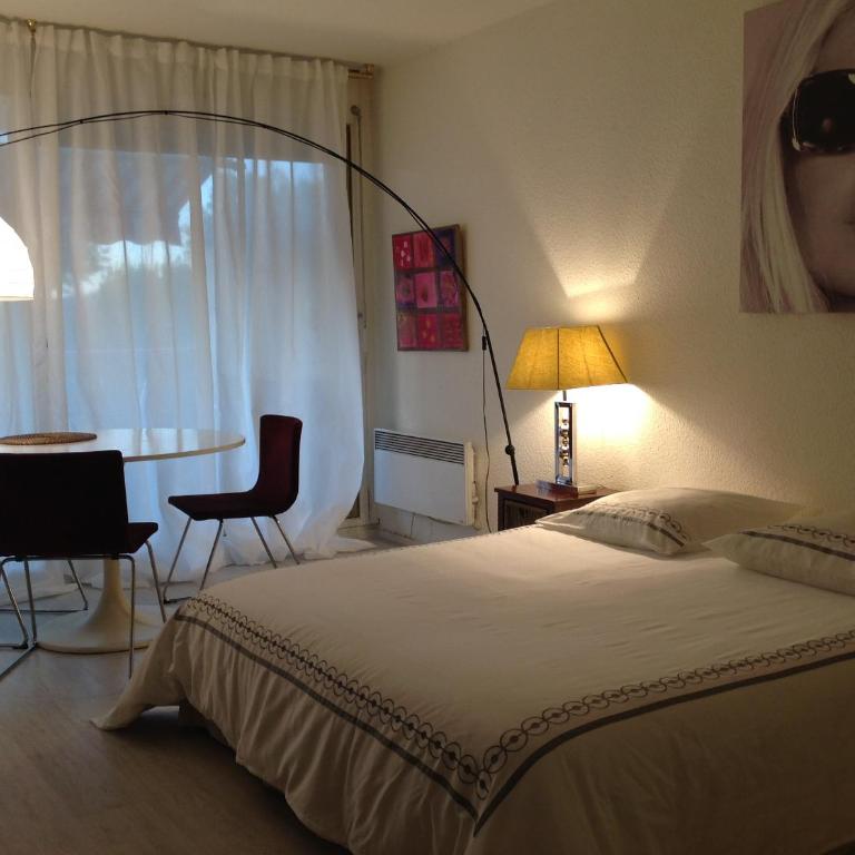 BRIGITTE Studio centre Saint Tropez parking piscine wifi vue mer - Studio-Apartment mit Meerblick - 32
